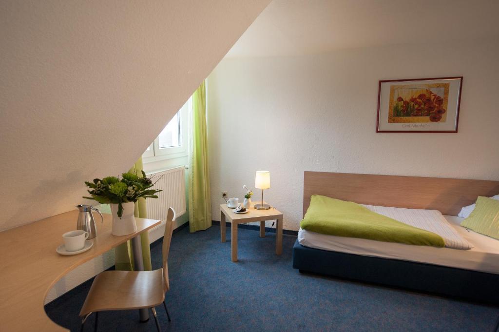 Hotel Konig Remscheid Habitación foto